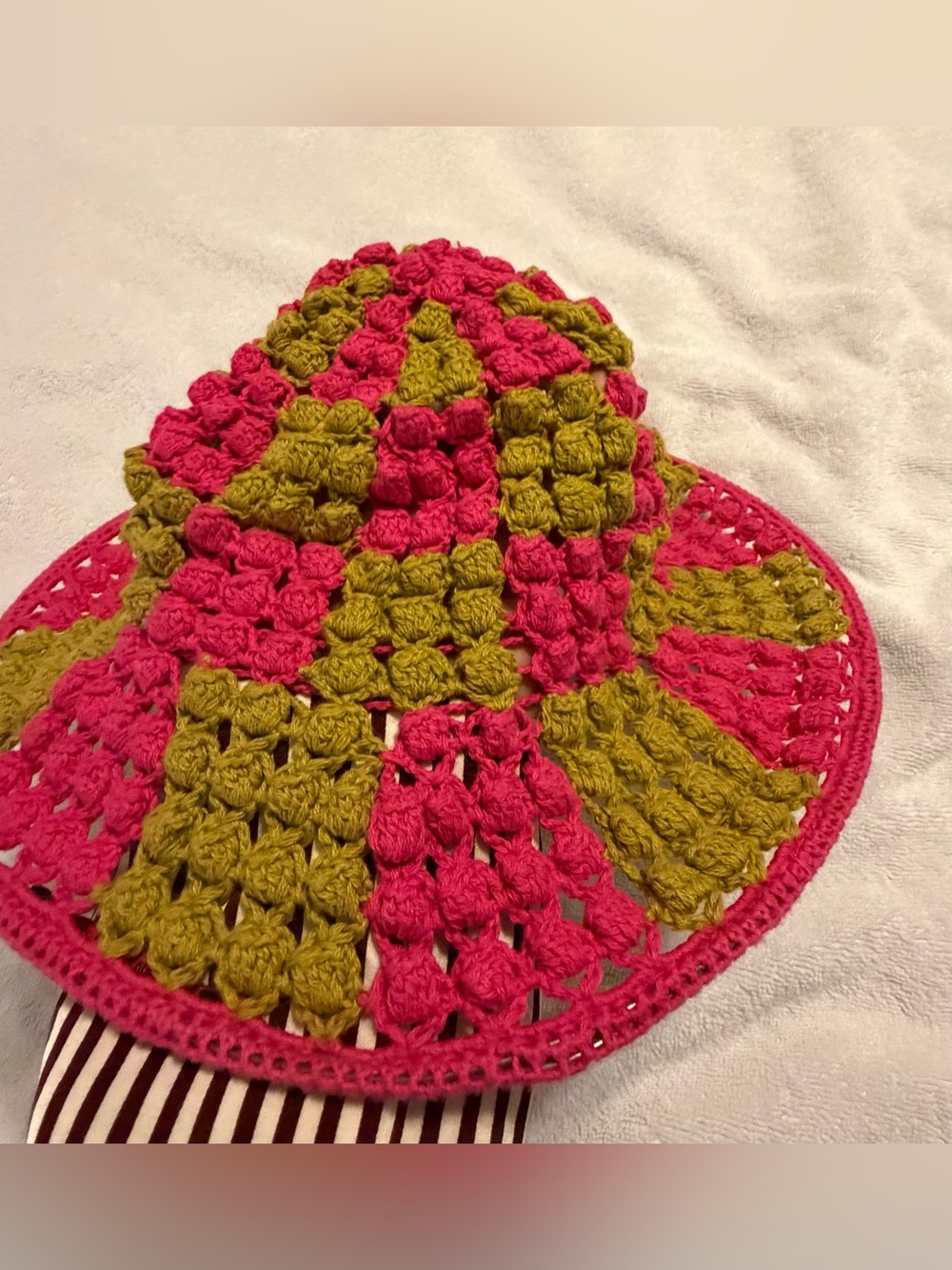 Happy Sheep Two-Tone Crochet Sun Hat